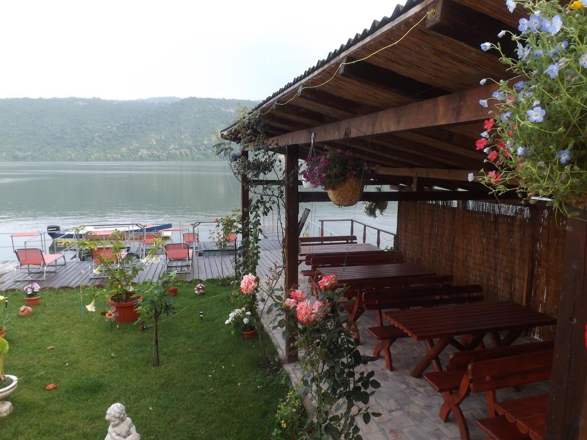Casa Ana Serena Ieşelniţa Exterior foto